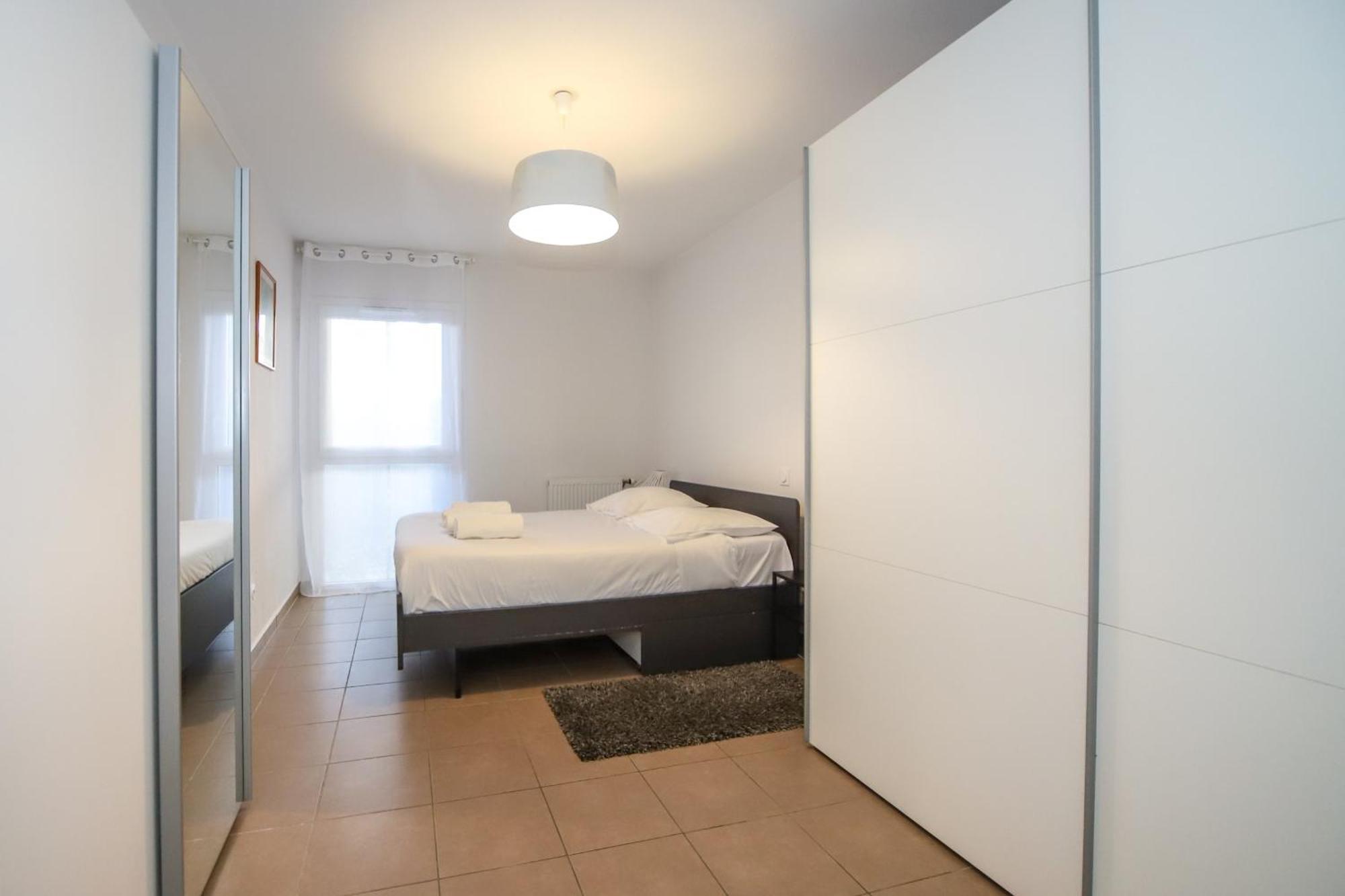 T2 Florescence Proche Montpellier Parking Кастельно-ле-Лез Екстер'єр фото